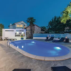  Resort Molnar Ljiljana