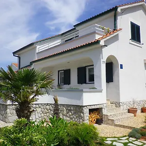 Apartman Marinovic, Brzac